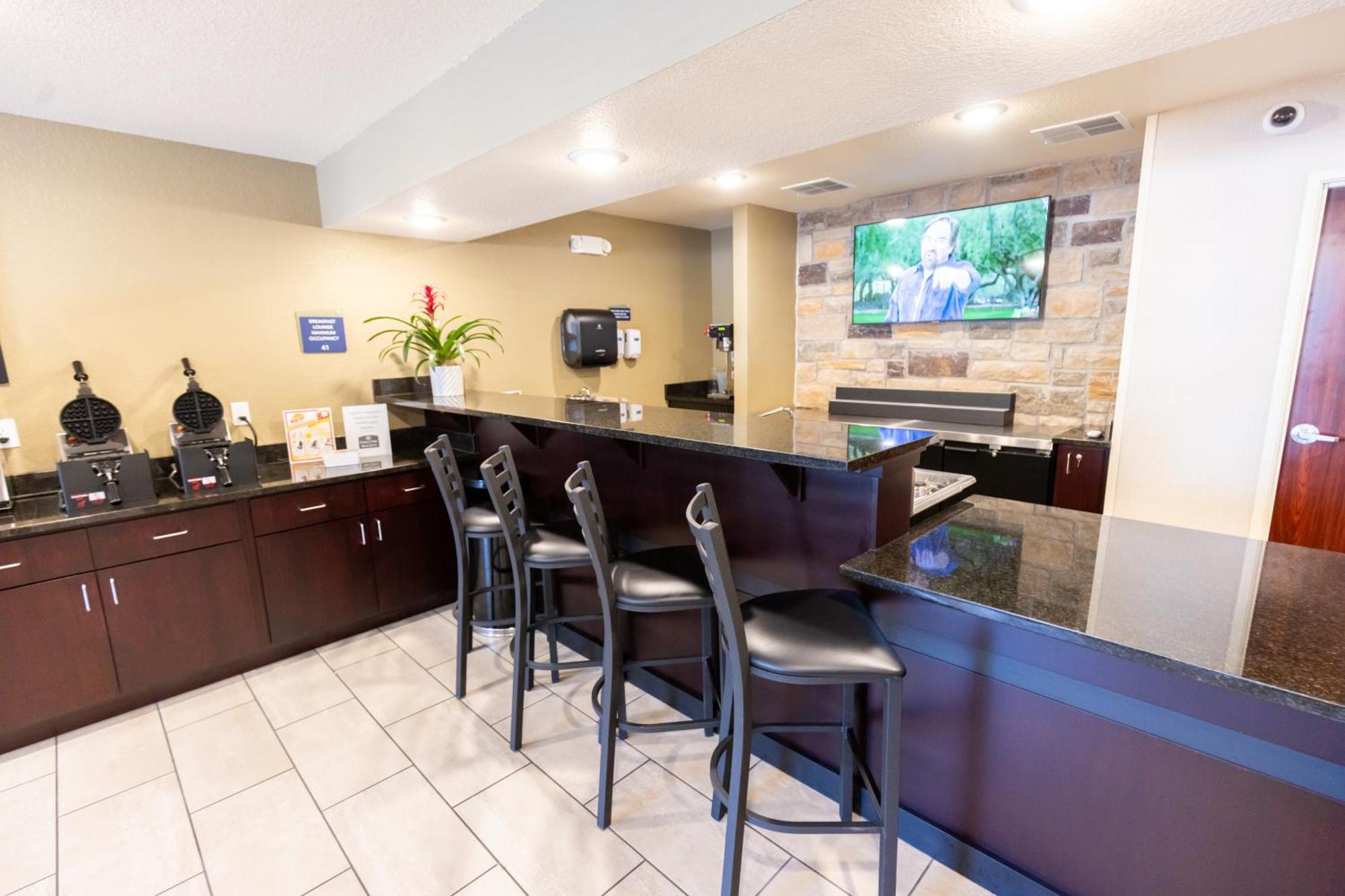 Cobblestone Inn & Suites - Winters Exterior foto