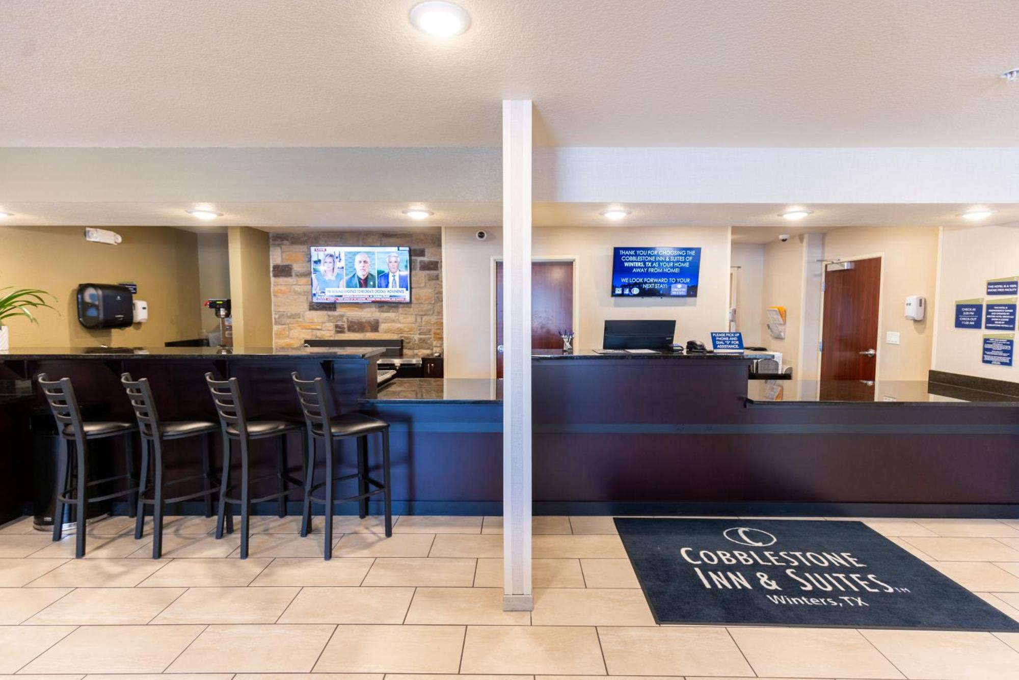 Cobblestone Inn & Suites - Winters Exterior foto