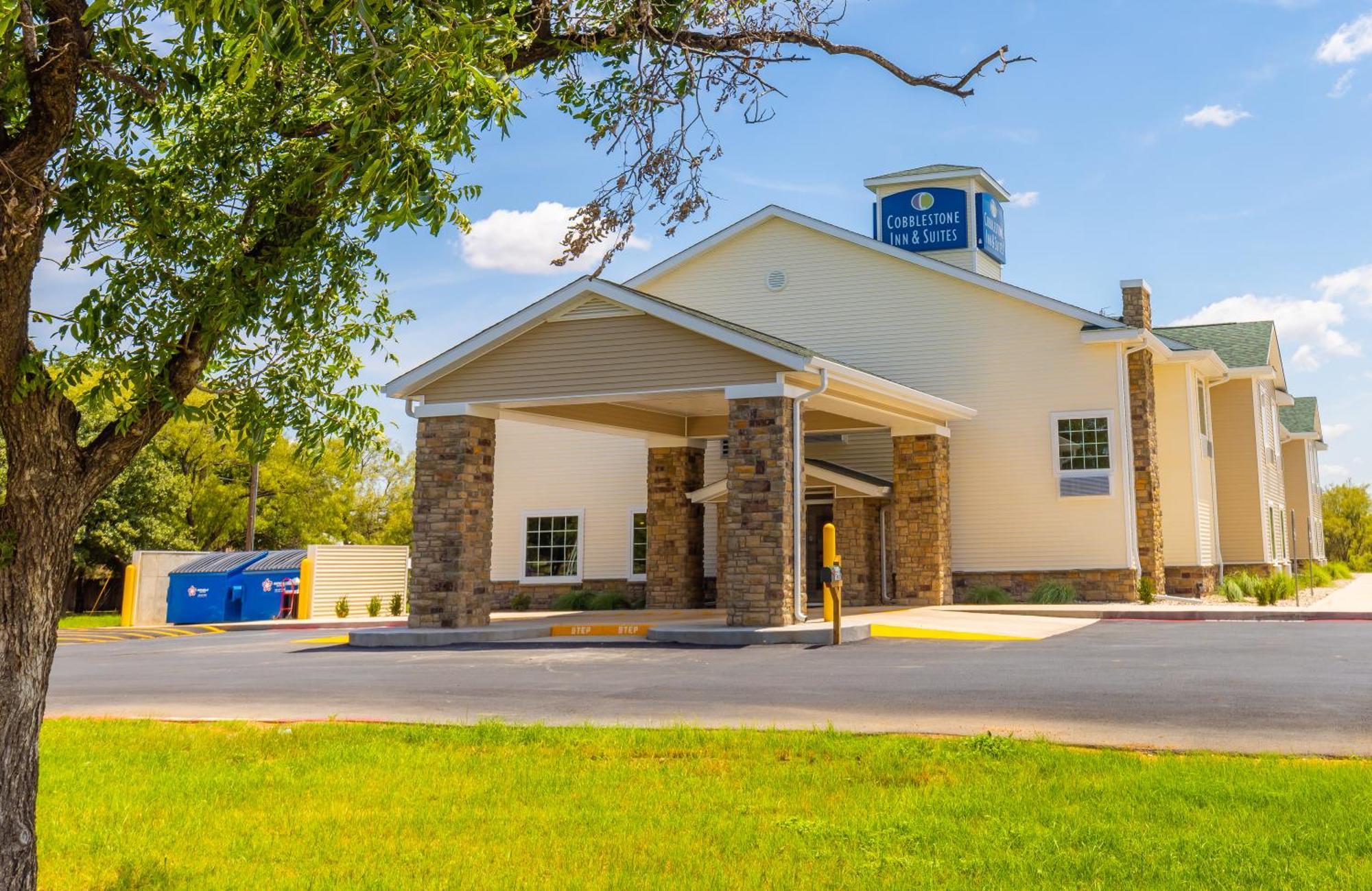 Cobblestone Inn & Suites - Winters Exterior foto